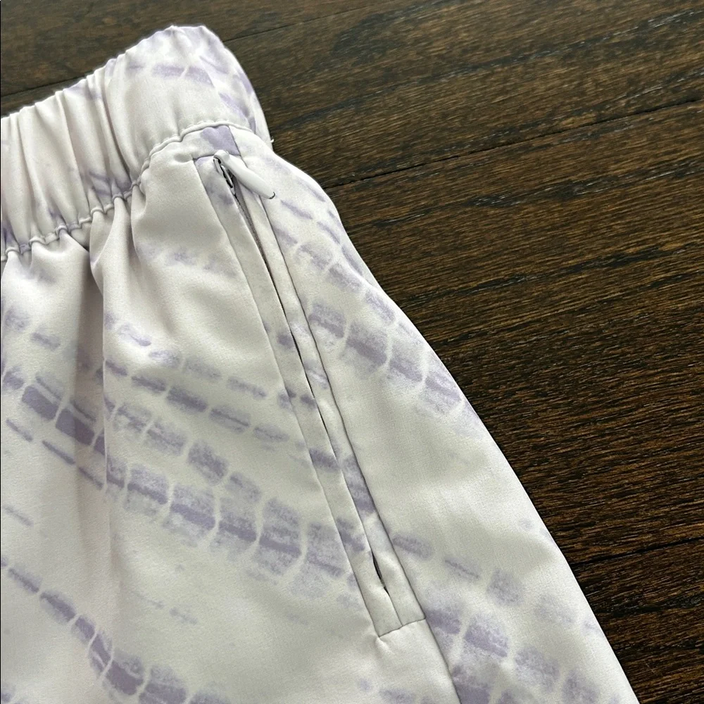 Gap Fit Girls Purple and White Active Shorts Size Medium